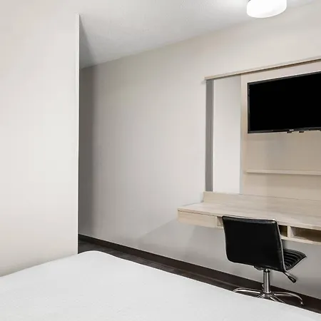Quality Inn & Suites Nashville - Bellevue-3