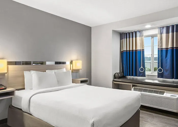Quality Inn & Suites Nashville - Bellevue